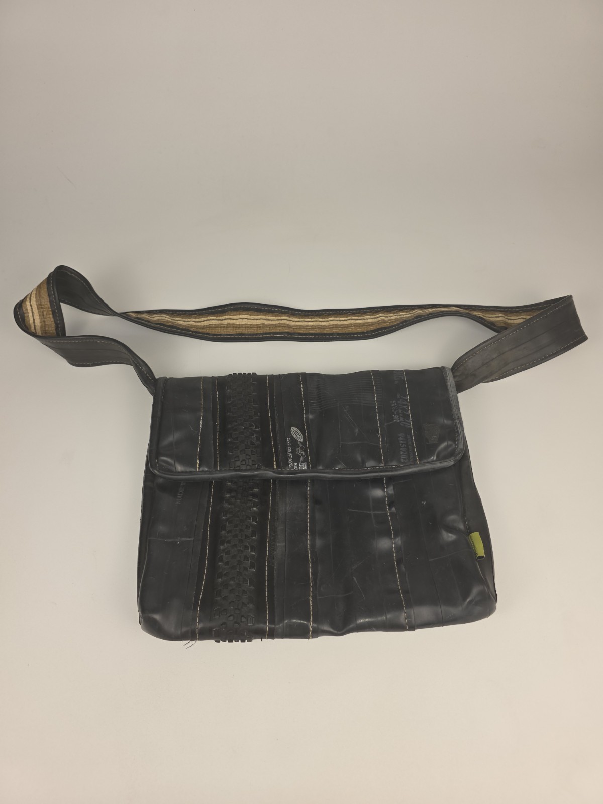 Totally Tubular Design Upcycled Bicycle Inner Tube Messenger Bag
